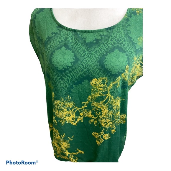 Cabi green with envy floral blouse.Size X-Small. - Picture 2 of 7